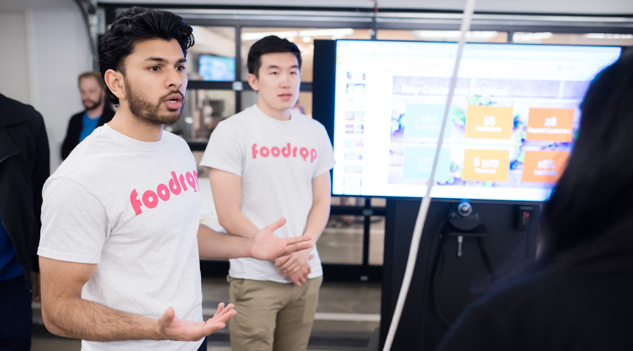 Kunal Dalvi pitches Foodrop at the NUvention: Web + Media final presentations.
